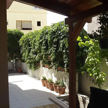 Appartamento Charming 3 Sleeps 4 Guests *